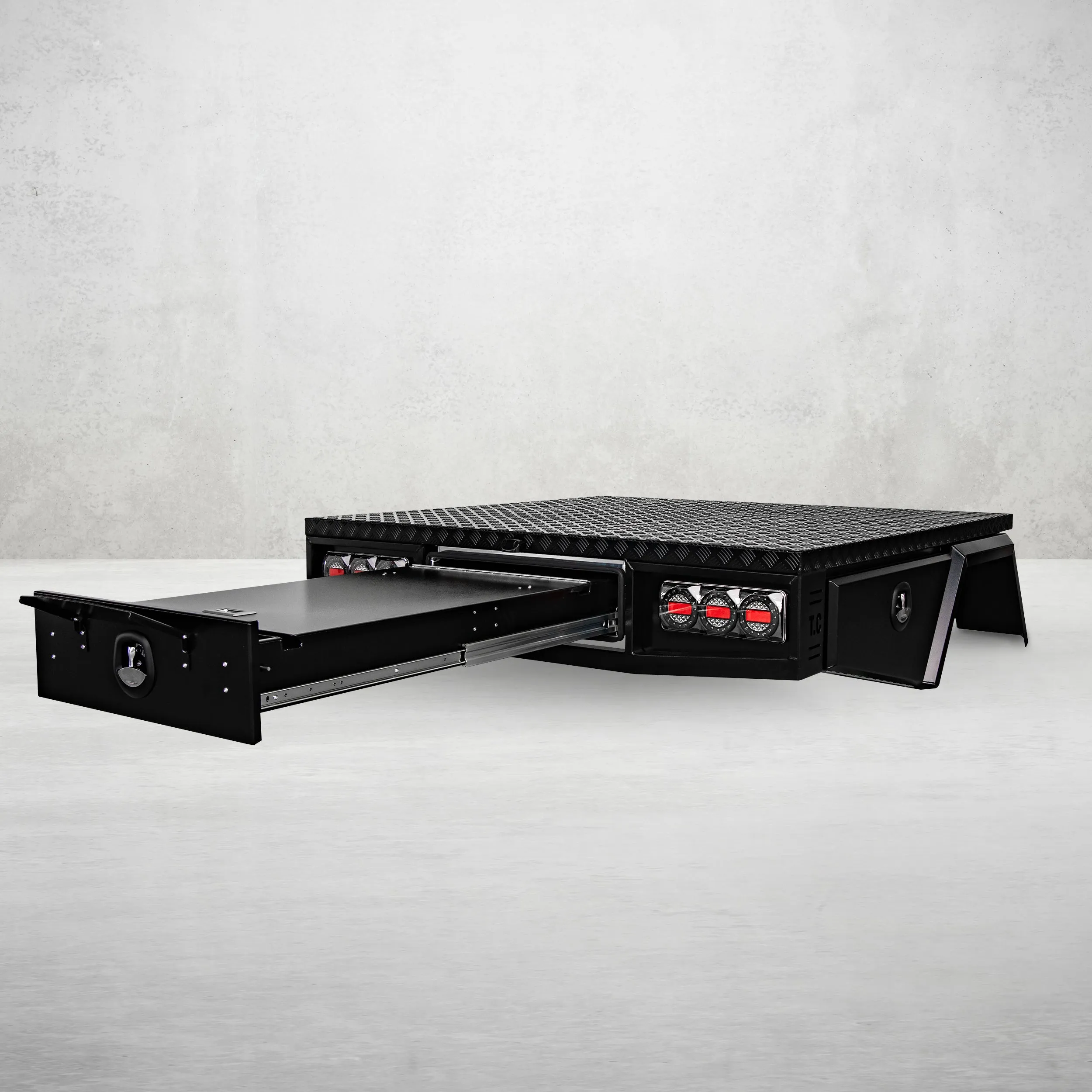 Aluminium Tray 1750mm No Headboard - Black