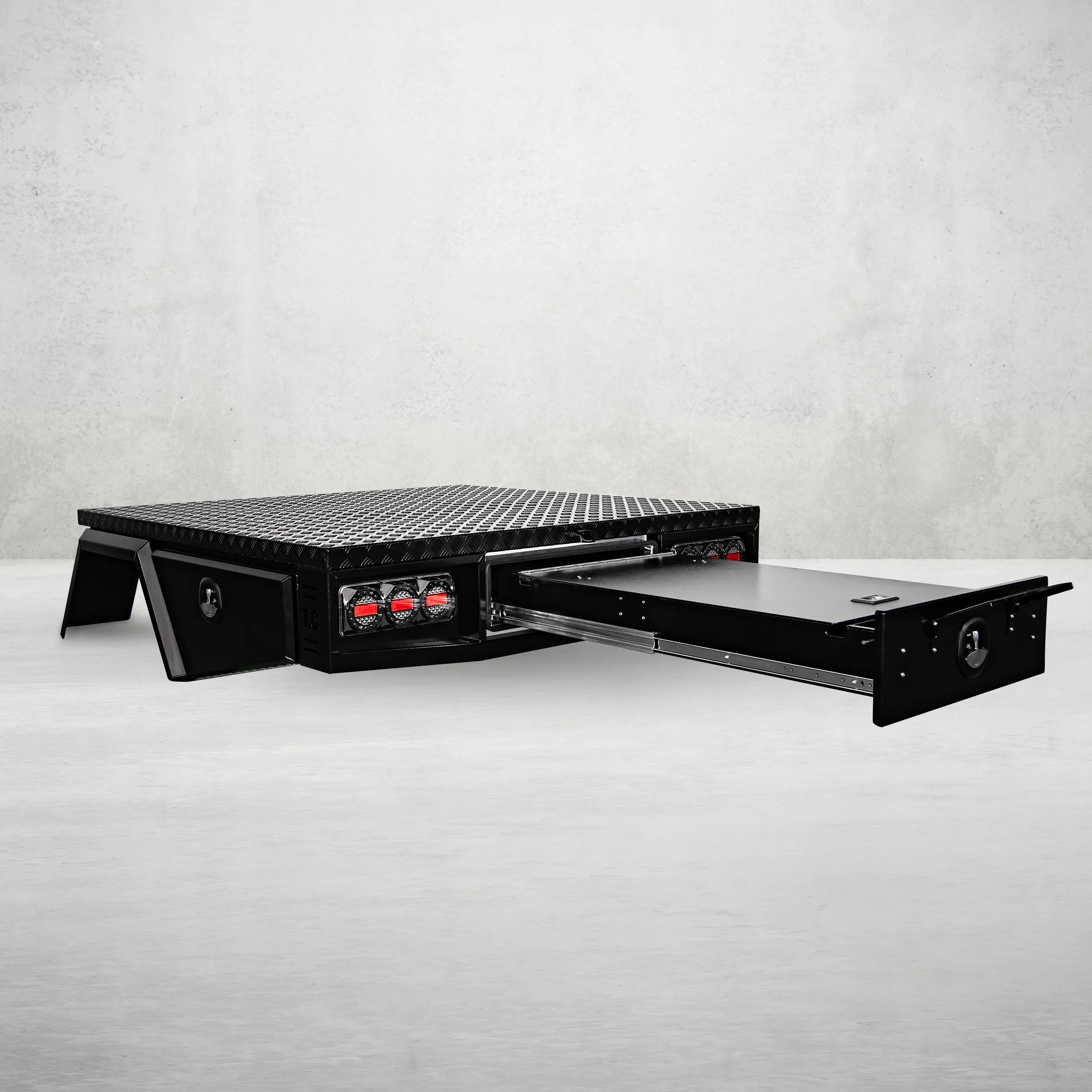 Aluminium Tray 1750mm No Headboard - Black