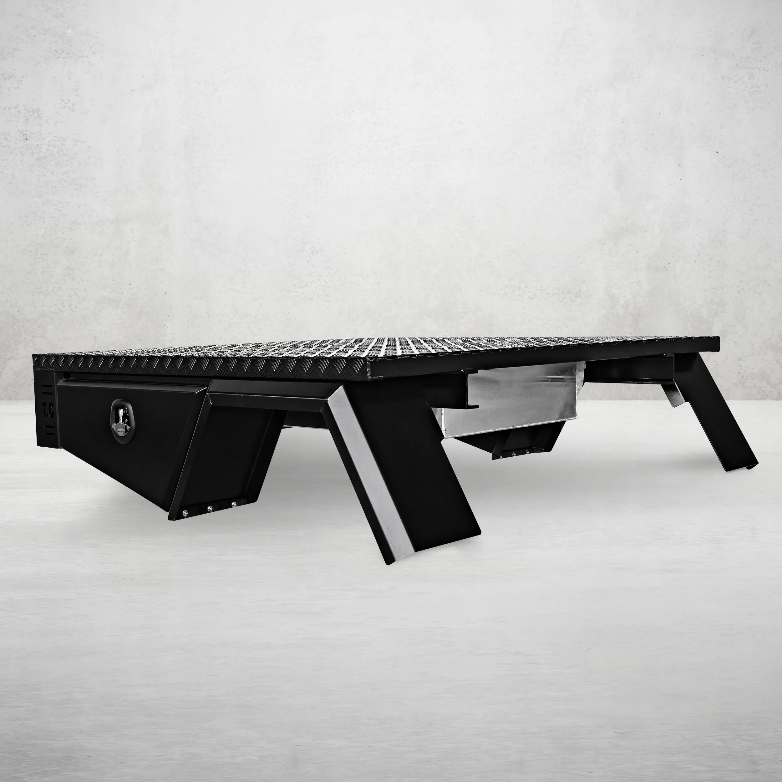 Aluminium Tray 1750mm No Headboard - Black