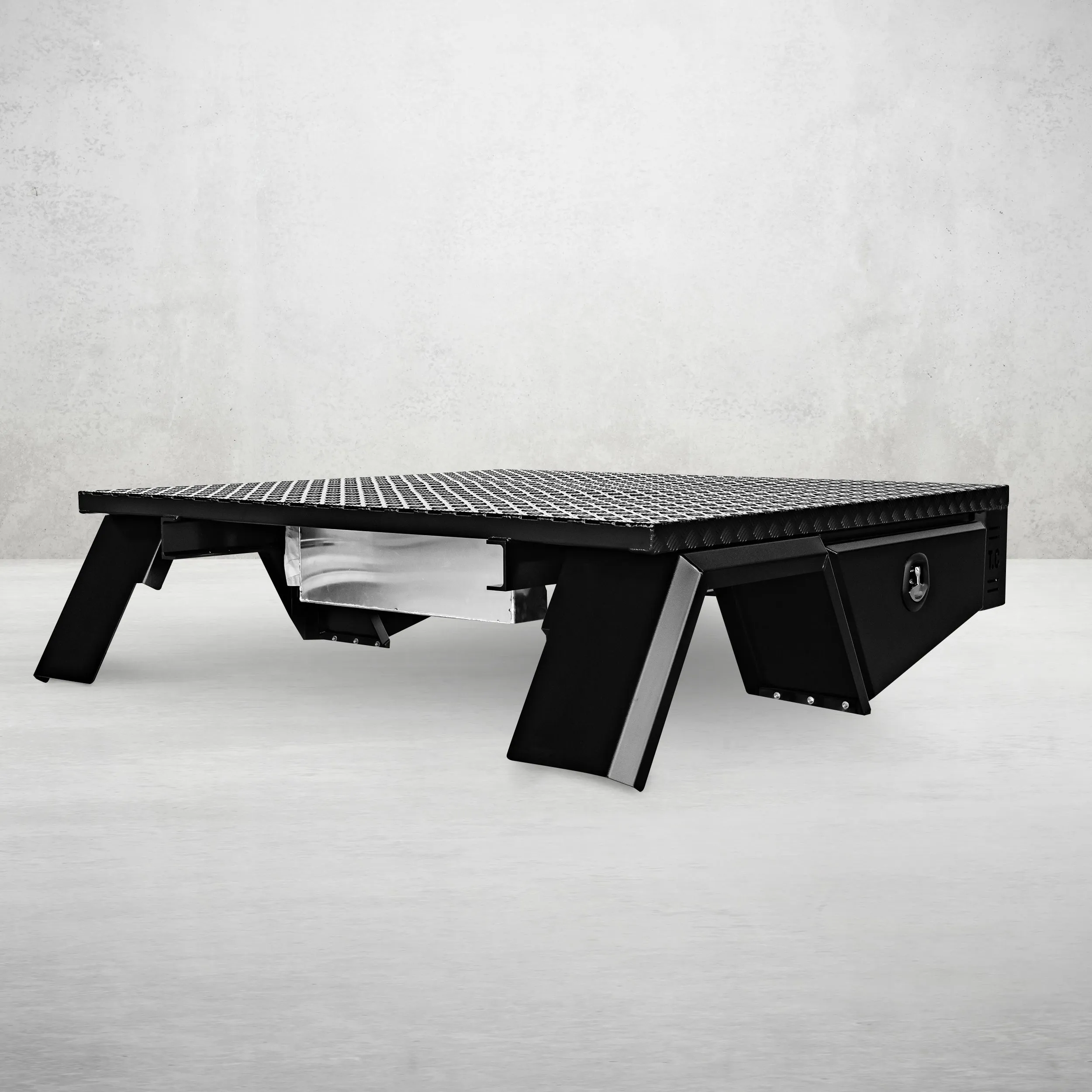 Aluminium Tray 1750mm No Headboard - Black