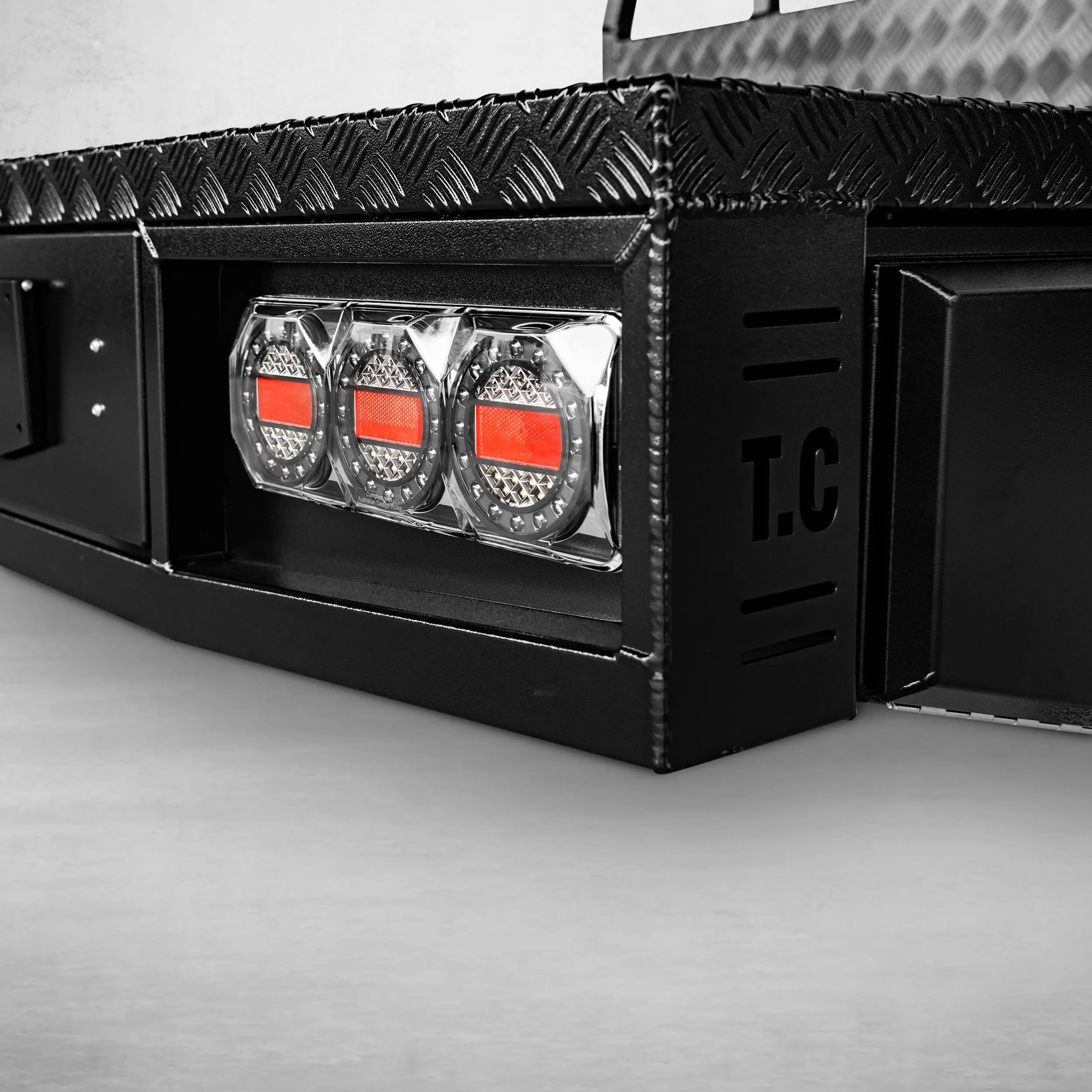 Aluminium Tray w/Headboard 2100mm - Black